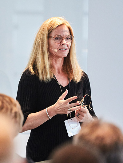 Ann Kristin Sundheim fra Thuesen Jensen deler erfaringer på Dynamics-konferencen
