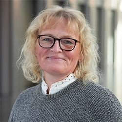 Afdelingschef Winnie Hare Nielsen fortæller: